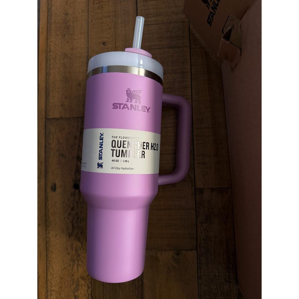 Stanley Quencher H2.0 40oz Insulated Tumbler Lilac Purple Handle Lid Straw Mug